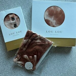 Lou Lou and Company Knotted Gown 3 months and Swaddle Set and hat